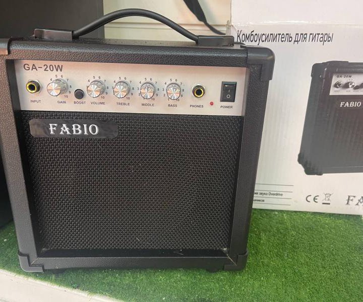 Усилитель Комбоусилитель Fabio GA-20W