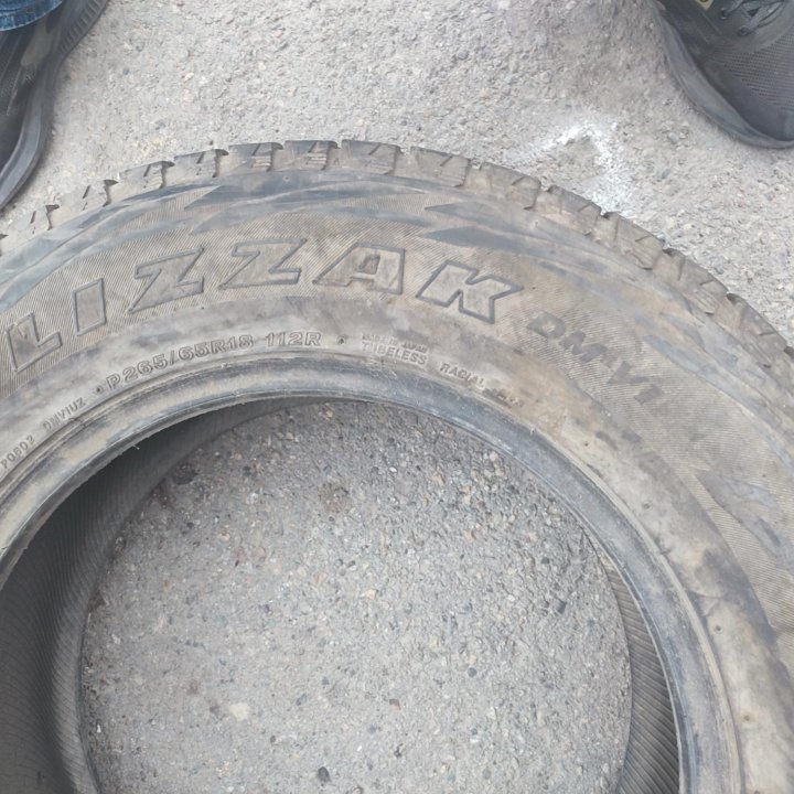 Шина Bridgestone Blizzak DM-V1 265/65 R18