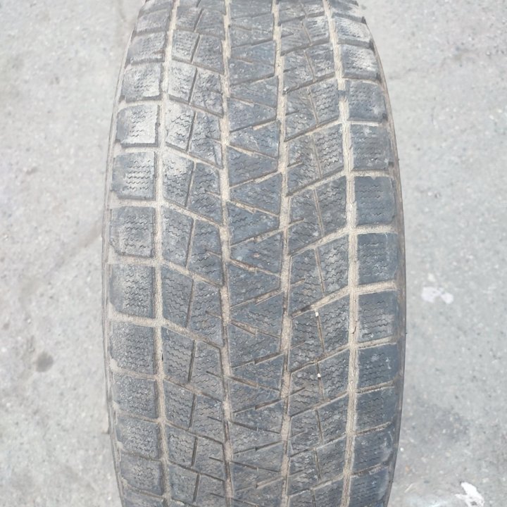 Шина Bridgestone Blizzak DM-V1 265/65 R18