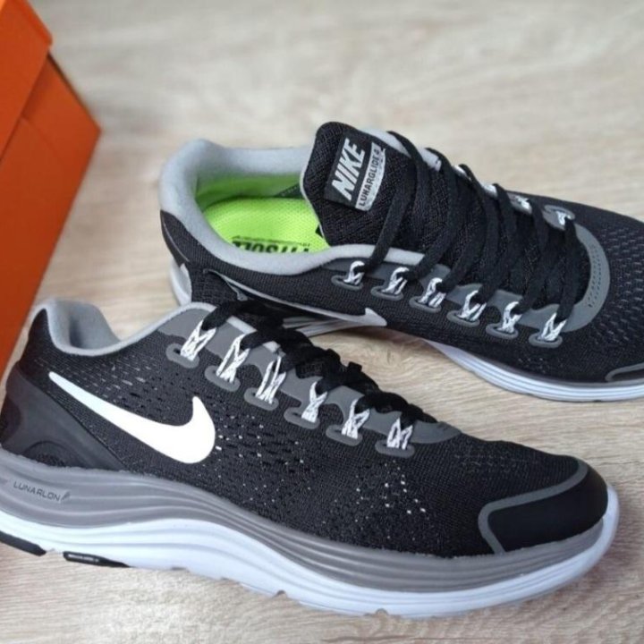 Кроссовки Nike Lunarglide 4