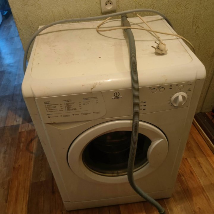 Стиральная машинка indesit