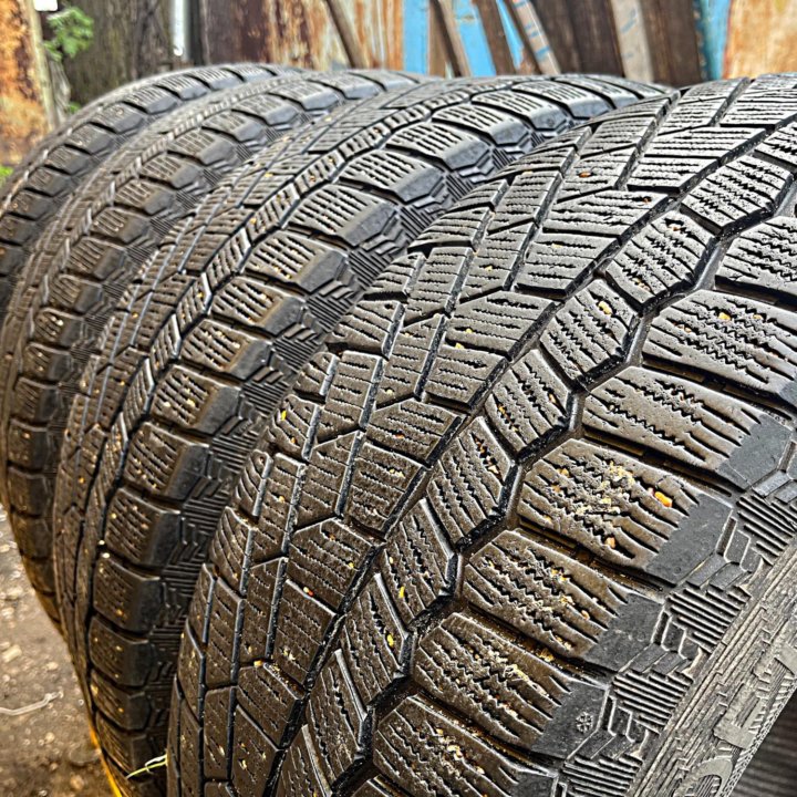 Зима Gislaved Soft Frost 200 265/60 R18 114T