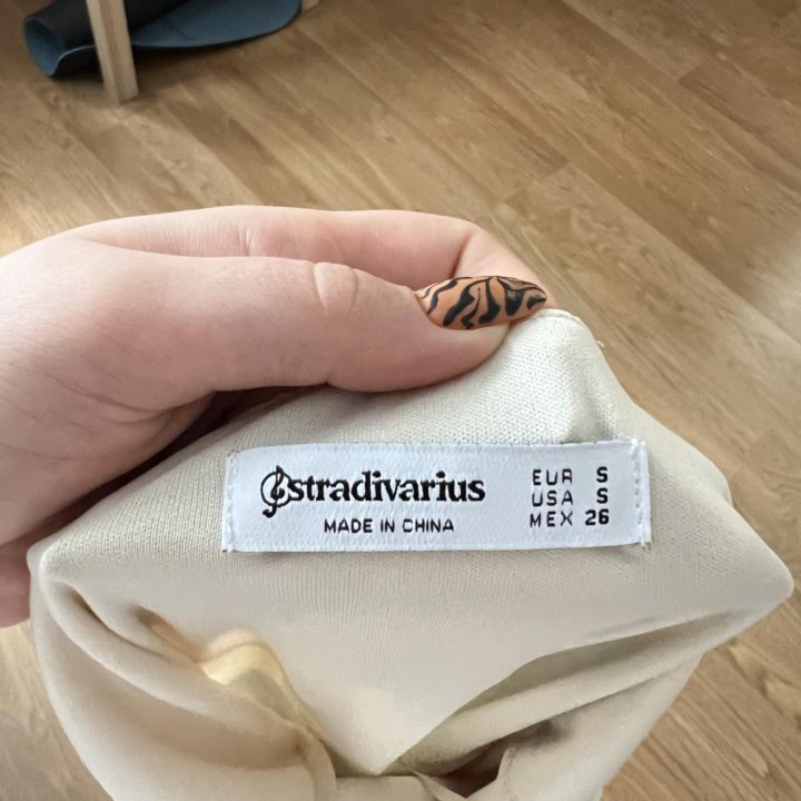 Платье Stradivarius y2k