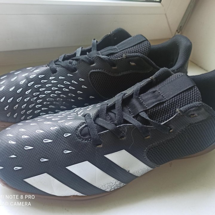 Adidas predator бутсы футзалки оригинал 44,5 разме