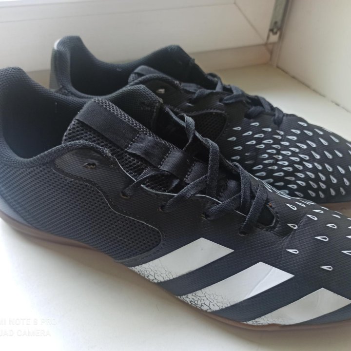 Adidas predator бутсы футзалки оригинал 44,5 разме