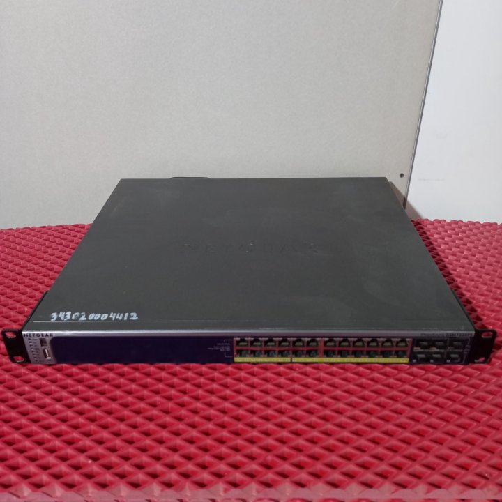 Коммутатор Netgear GSM7228PS