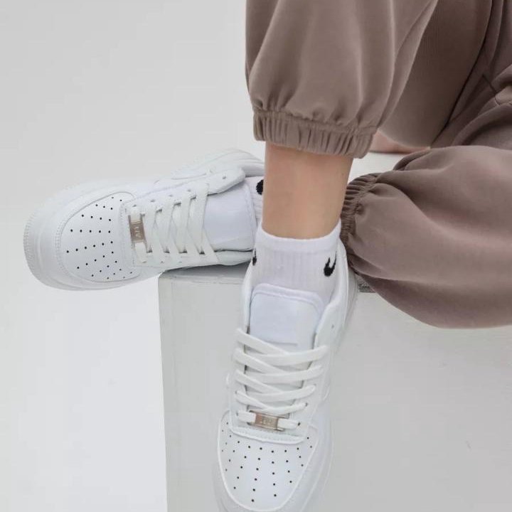 Кроссовки Nike air force 1