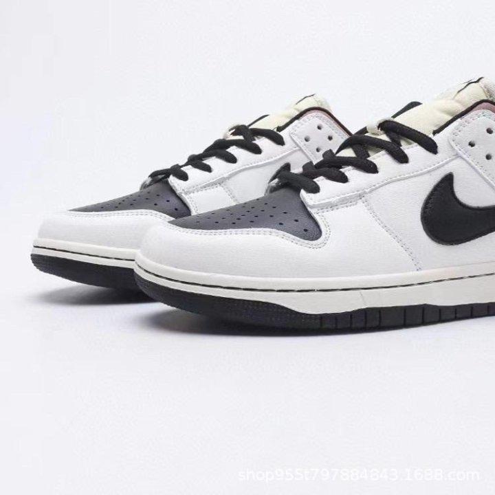 Кроссовки Nike SB Dunk Low