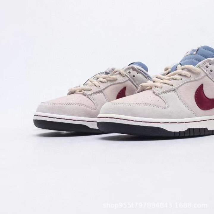 Кроссовки Nike SB Dunk Low