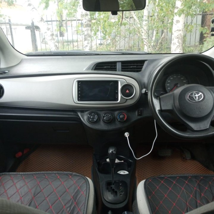 Toyota Vitz, 2010