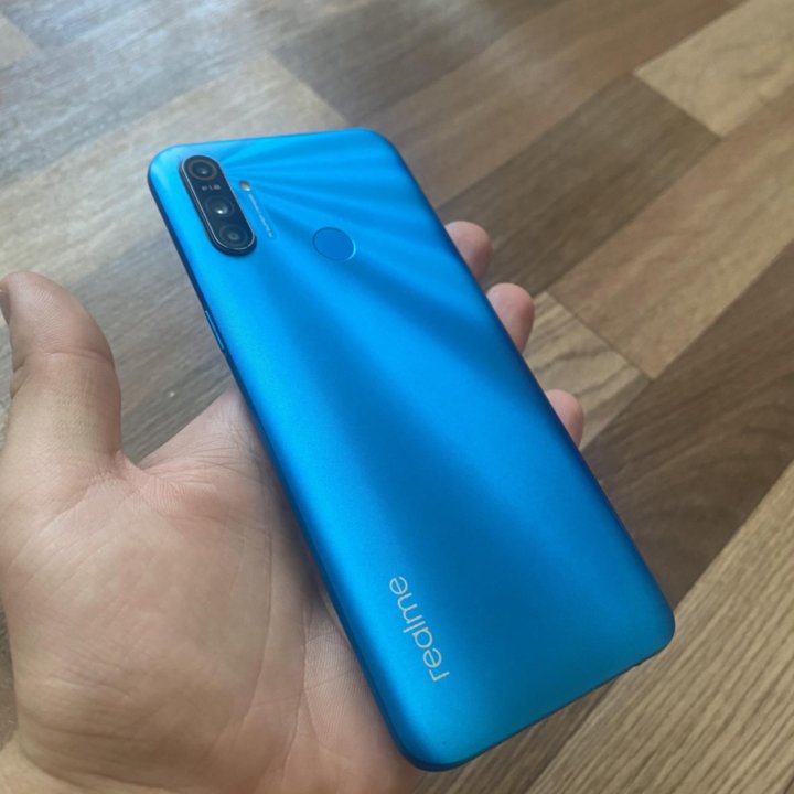 Телефон realme c3