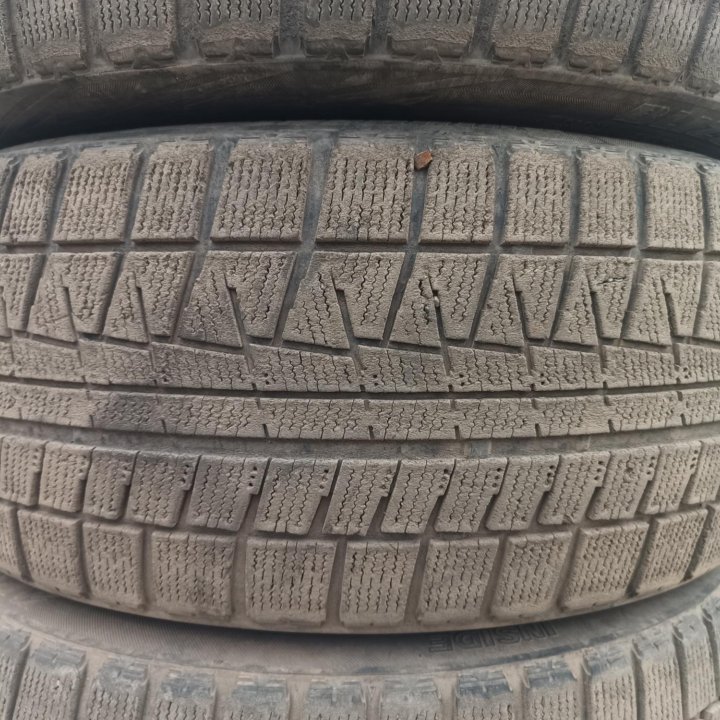 Bridgestone Blizzak Revo GZ, 245/40/18