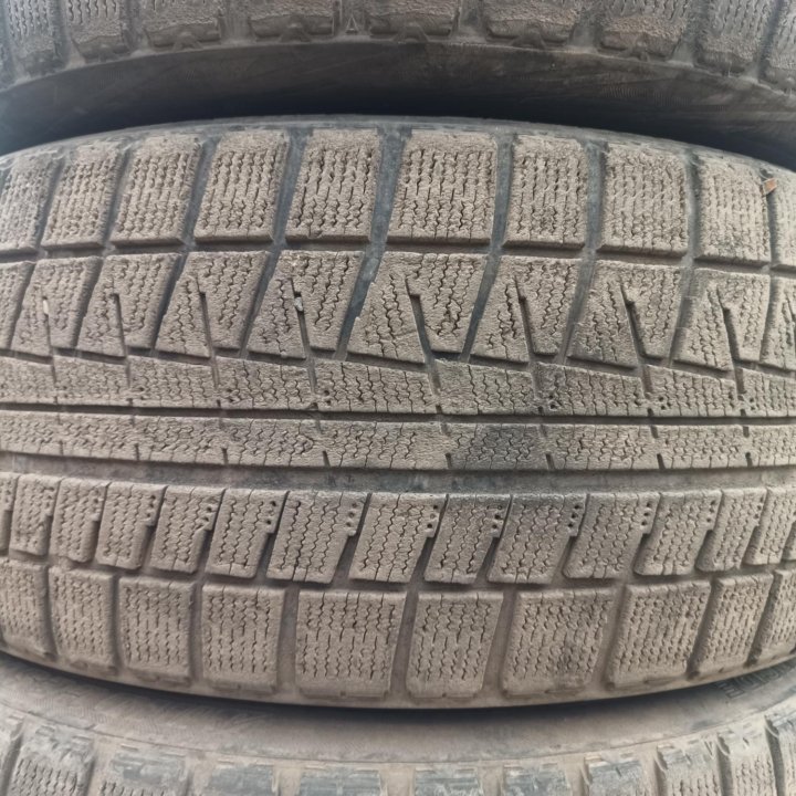 Bridgestone Blizzak Revo GZ, 245/40/18 поштучно