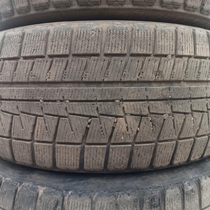 Bridgestone Blizzak Revo GZ, 245/40/18 поштучно