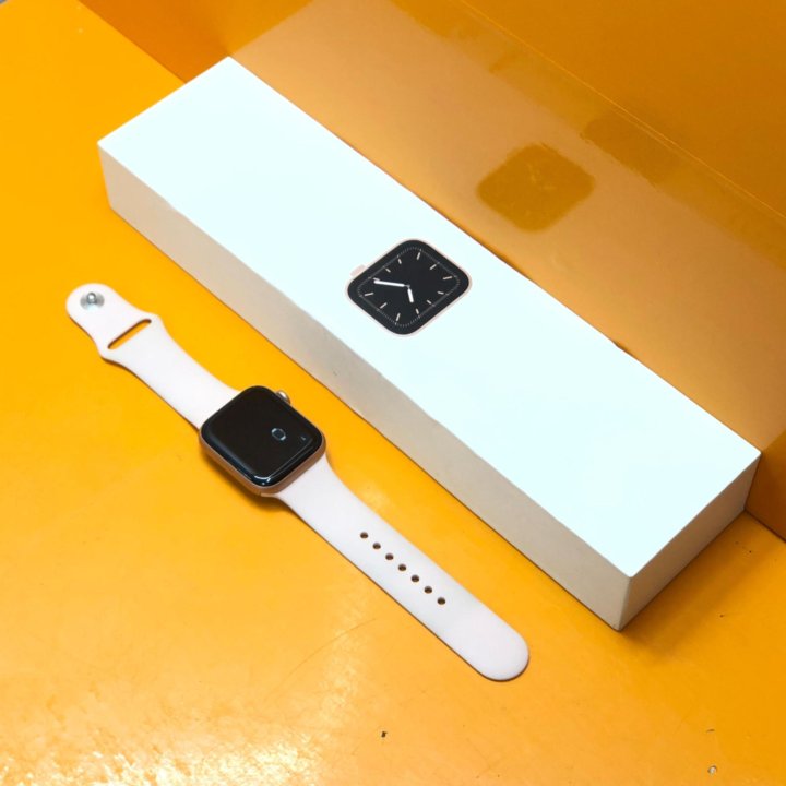 Часы Apple Watch Series 5