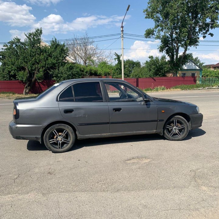 Hyundai Accent, 2008