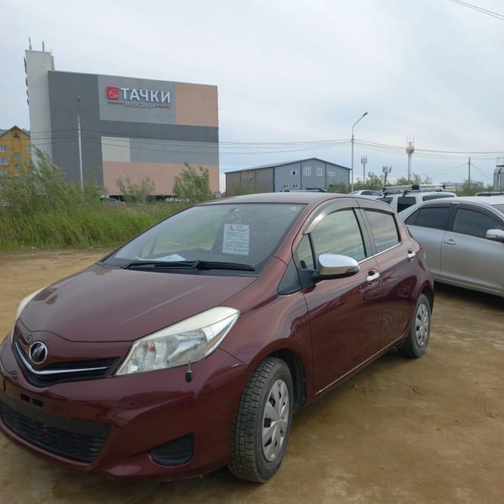 Toyota Vitz, 2011
