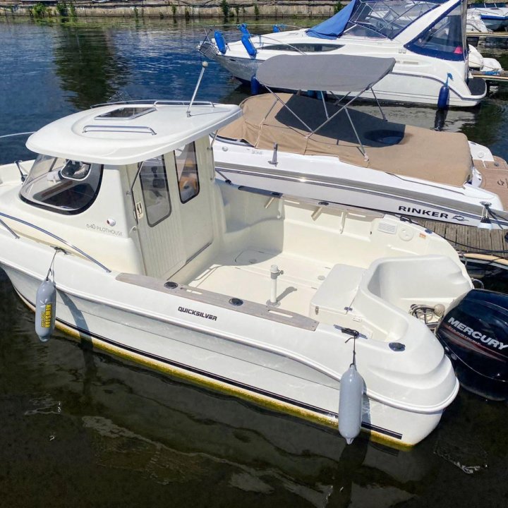 Моторный катер Quicksilver 640 Pilothouse