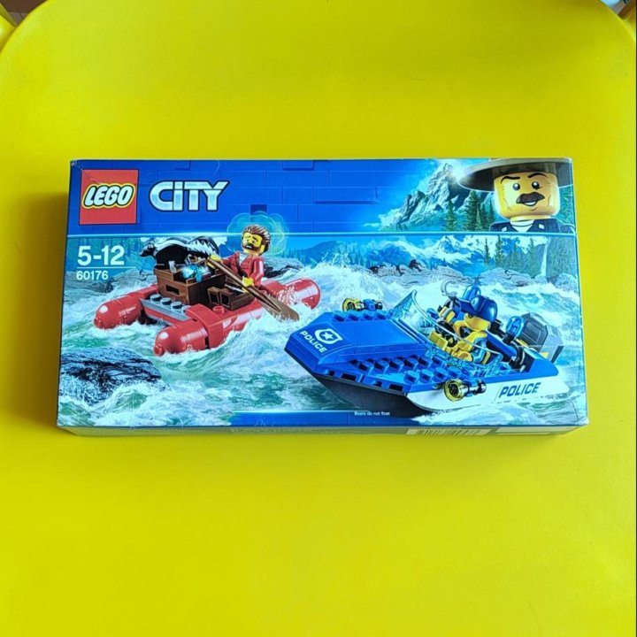 Конструктор LEGO City Побег Через Пороги (60176)