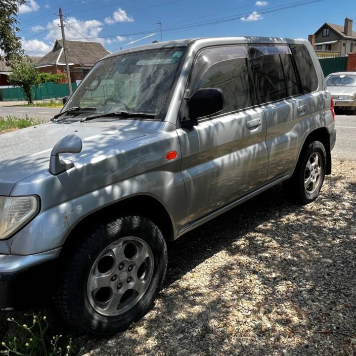 Mitsubishi Pajero iO, 1999