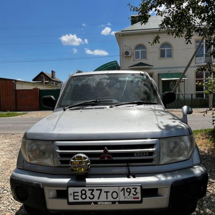 Mitsubishi Pajero iO, 1999