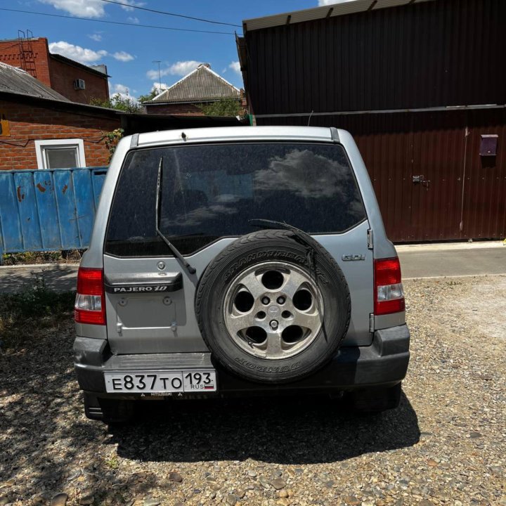 Mitsubishi Pajero iO, 1999