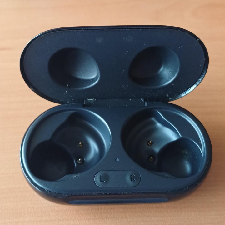 Чехол от наушников samsung galaxy buds plus