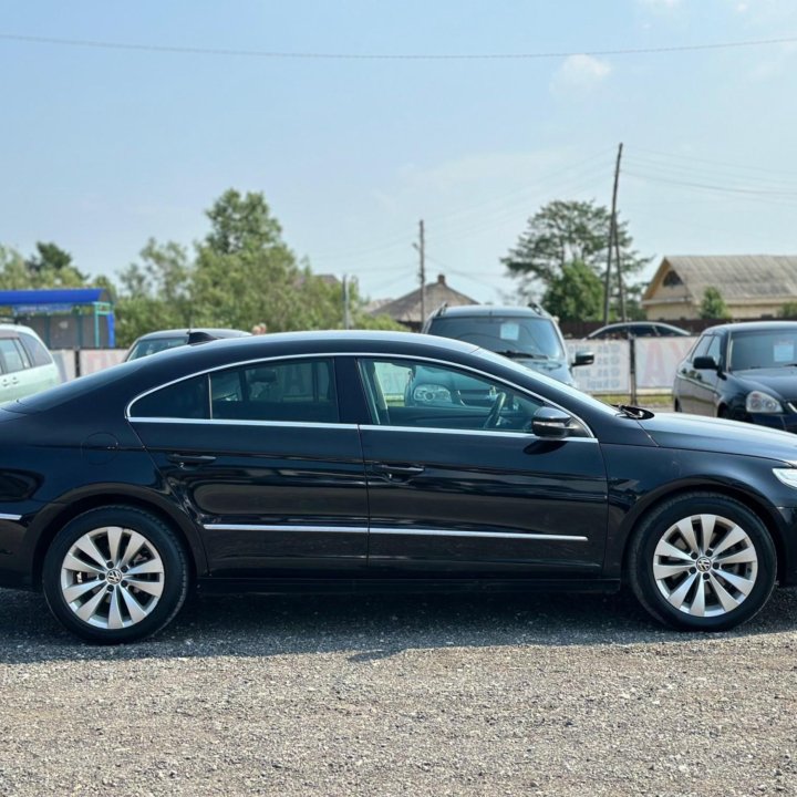 Volkswagen Passat CC, 2011