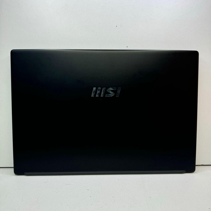 Ноутбук MSI Modern 15 B12M