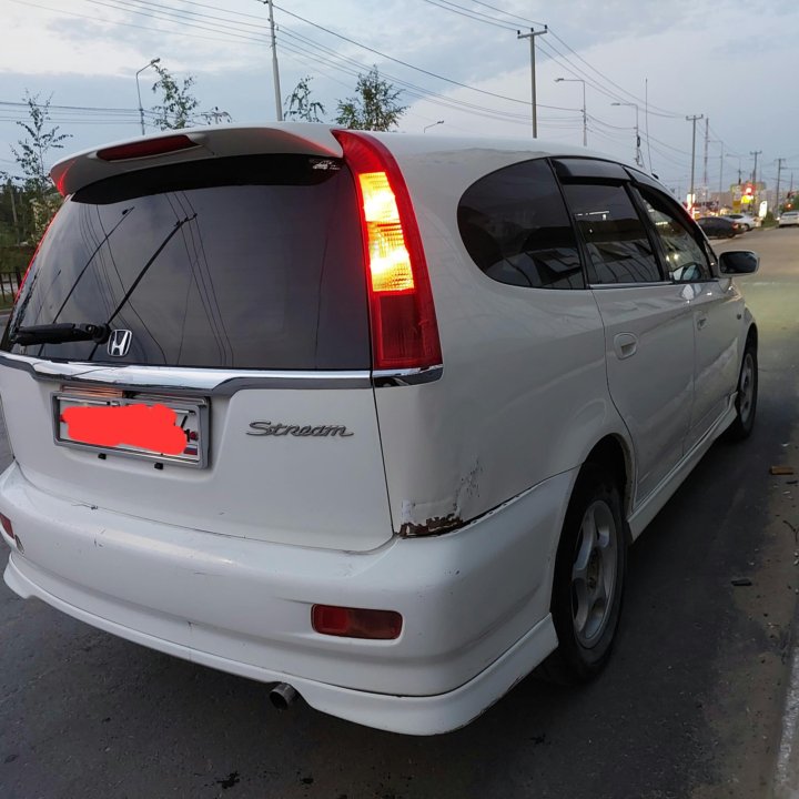 Honda Stream, 2000