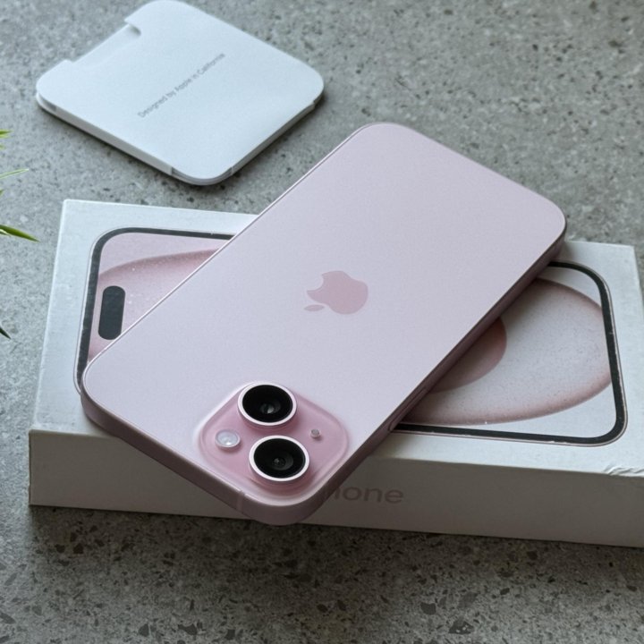 100% АКБ. iPhone 15 128Gb Pink