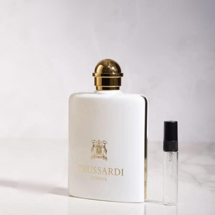 Trussardi Donna Trussardi  оригинал