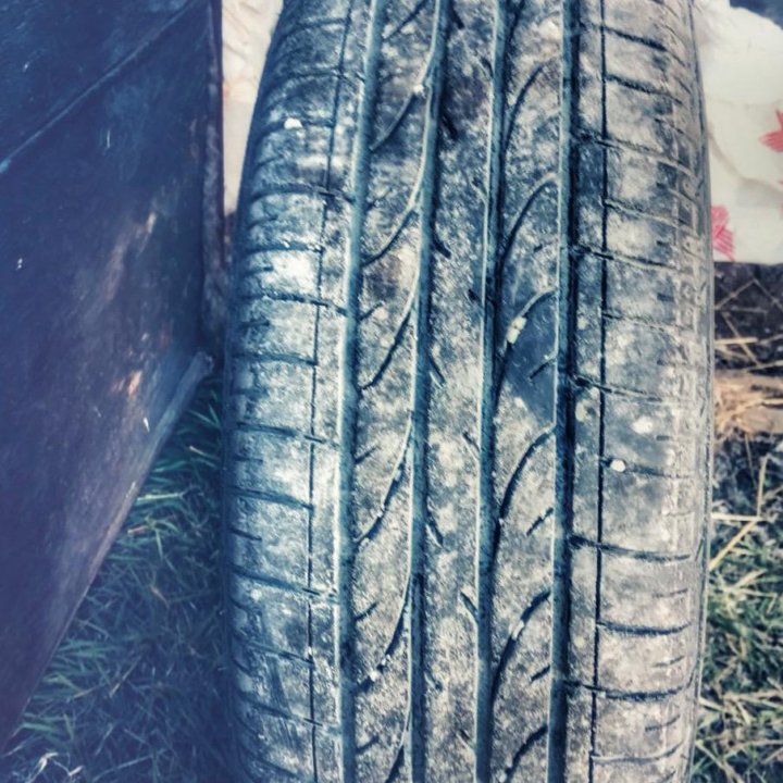 Летняя резина Bridgestone 215/60R17