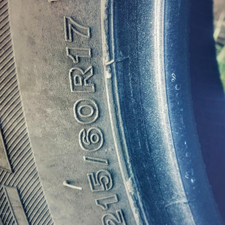 Летняя резина Bridgestone 215/60R17