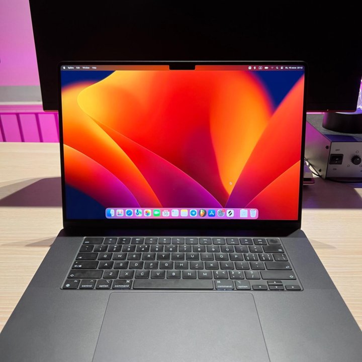 MacBook Pro 16 M3 Pro (Новый)