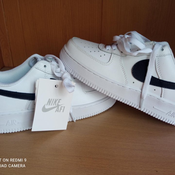 Кроссовки Nike air force 1