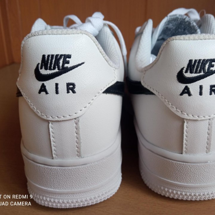 Кроссовки Nike air force 1