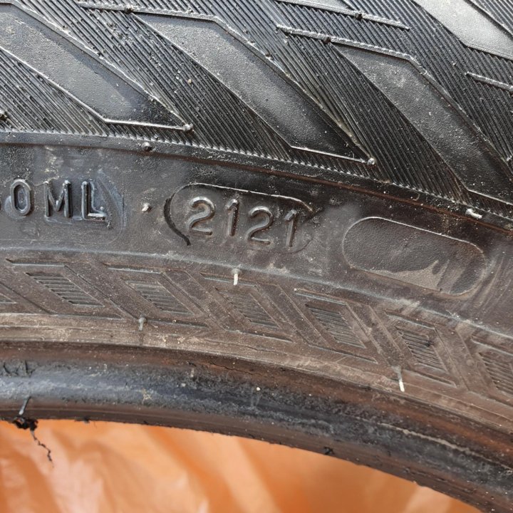 NOKIAN TYRES шины 235 60 r18