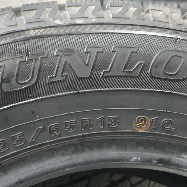 195/65/15 Dunlop WinterMaxx (2016 год).