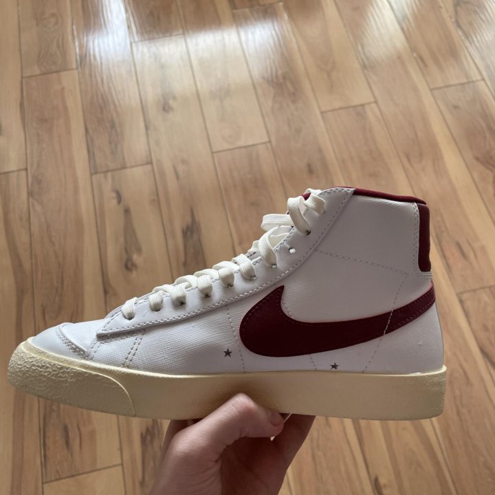 Женские кеды Nike blazer mid '77 se