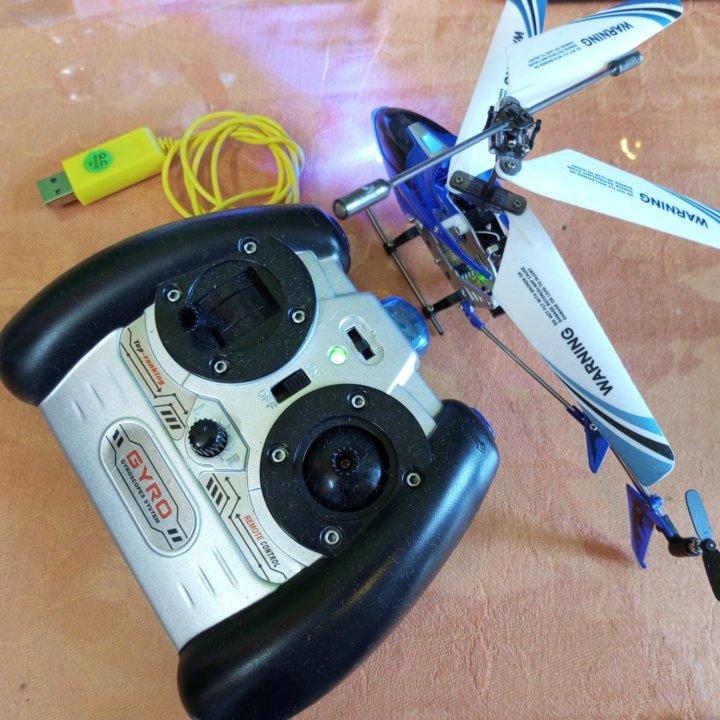 Вертолет Syma S107