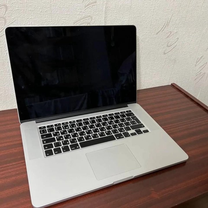 Apple MacBook Pro 12, озу 16гб, SSD 750гб