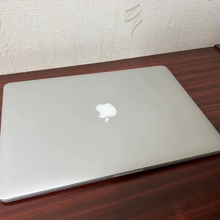 Apple MacBook Pro 12, озу 16гб, SSD 750гб