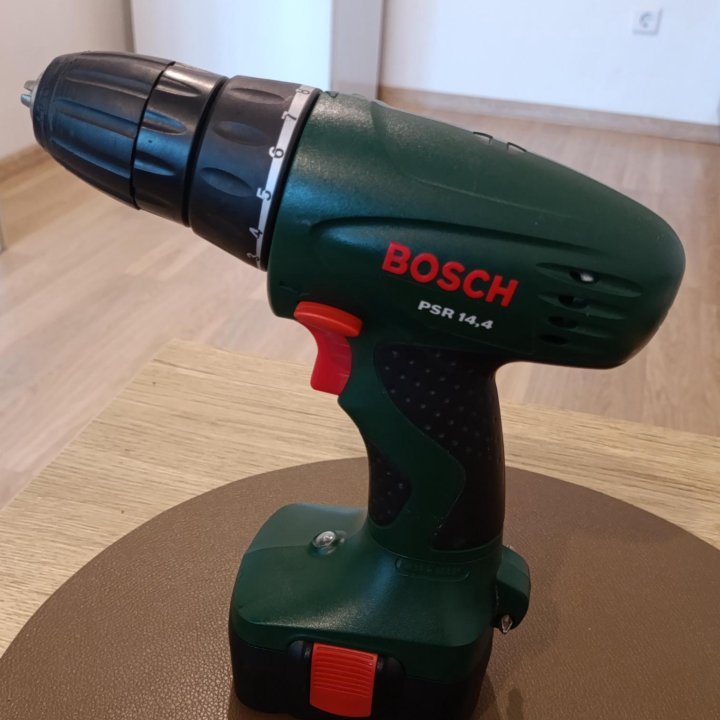 Дрель-шуруповёрт BOSCH PSR 14,4.