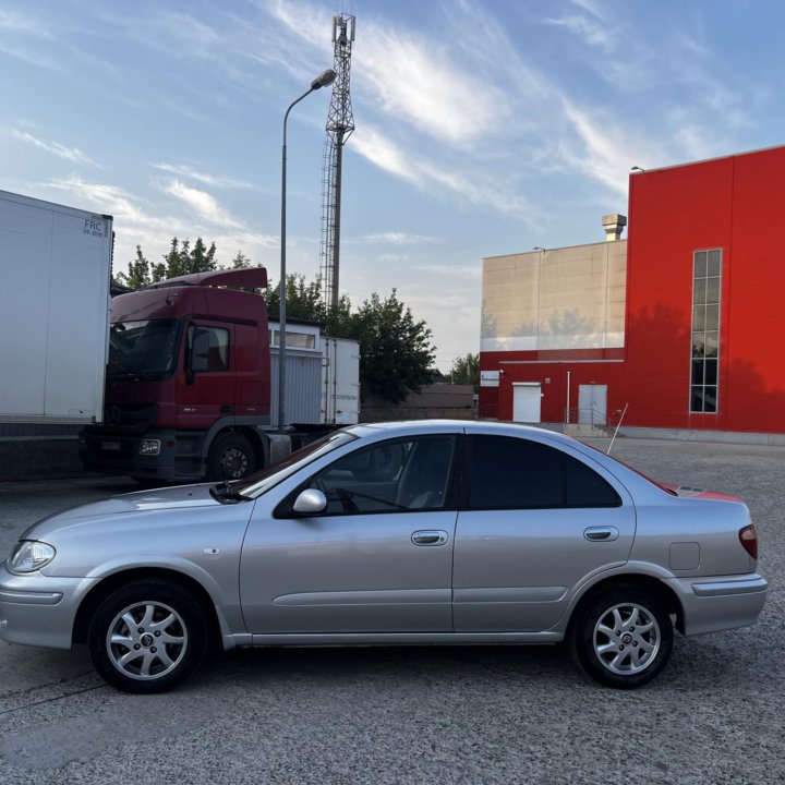 Nissan Sunny, 2002