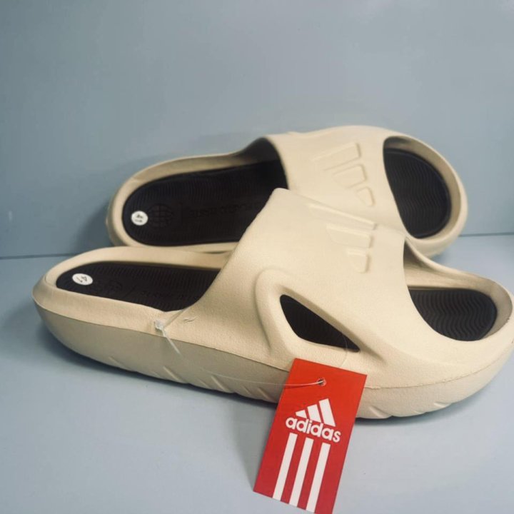 Тапочки Adidas