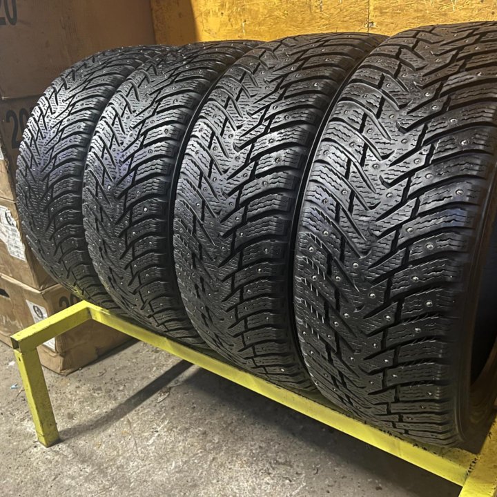 Зимние шины Nokian Hakkapeliitta 8 R19 1сезон