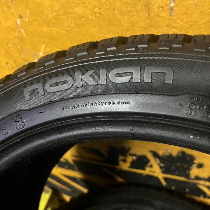 Зимние шины Nokian Hakkapeliitta 8 R19 1сезон