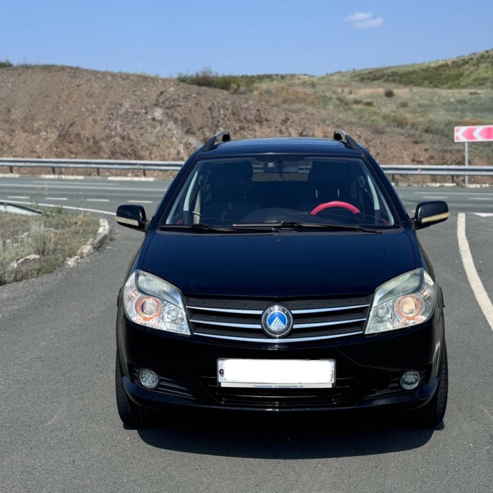 Geely MK Cross, 2013