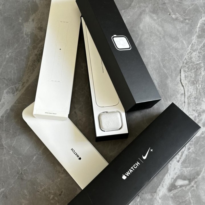 Apple Watch series 4 44mm nike+